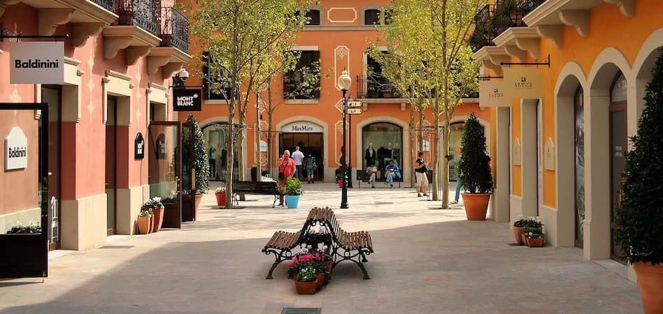 Photo of La Roca Village
