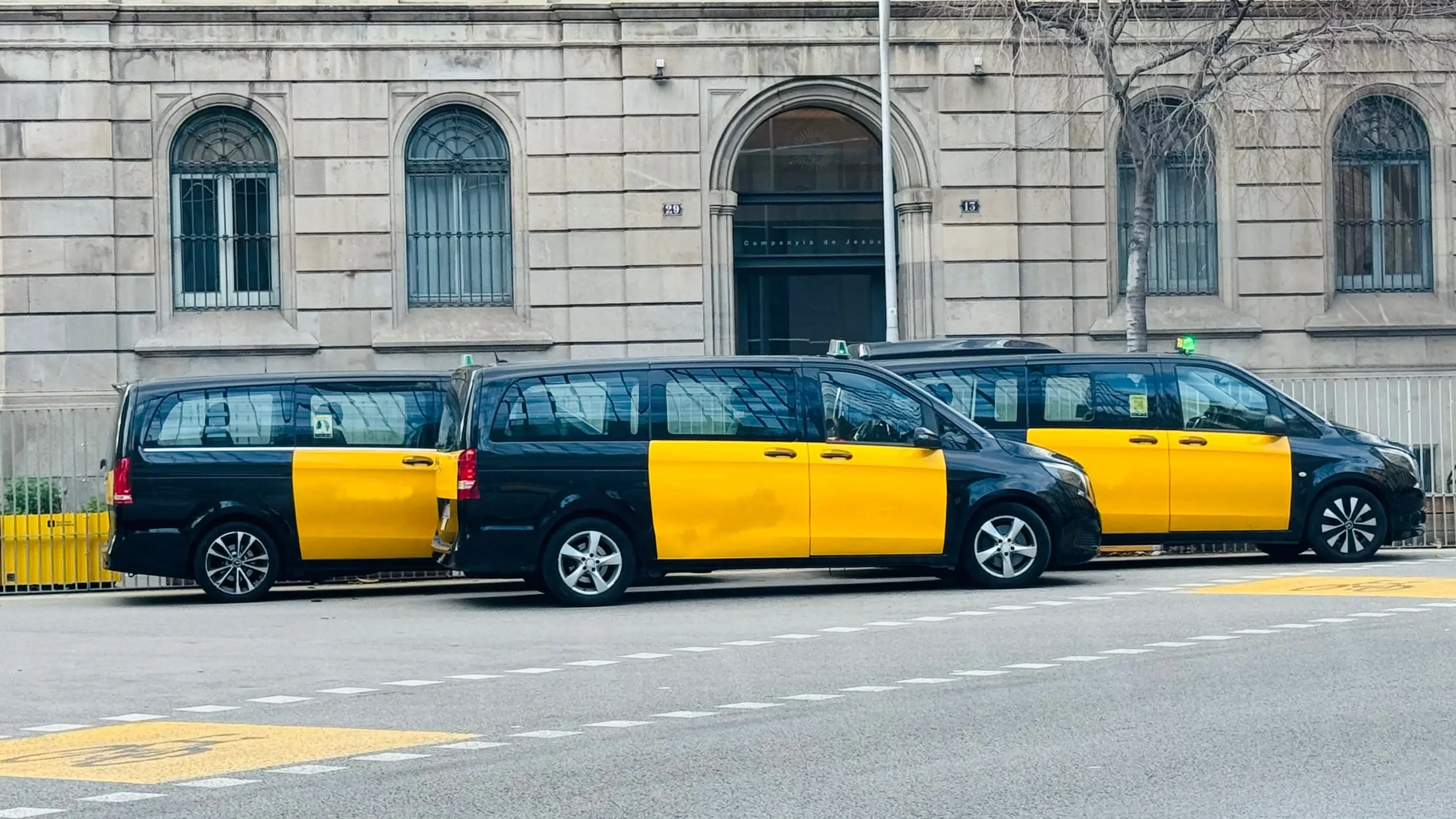 Taxi Van Barcelona: geräumige Vans in Barcelona